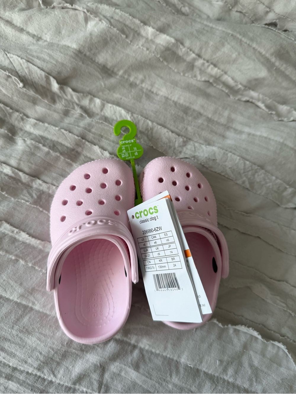New In Bag Crocs Light Pink Classic Clogs Kids Toddler Size C6
